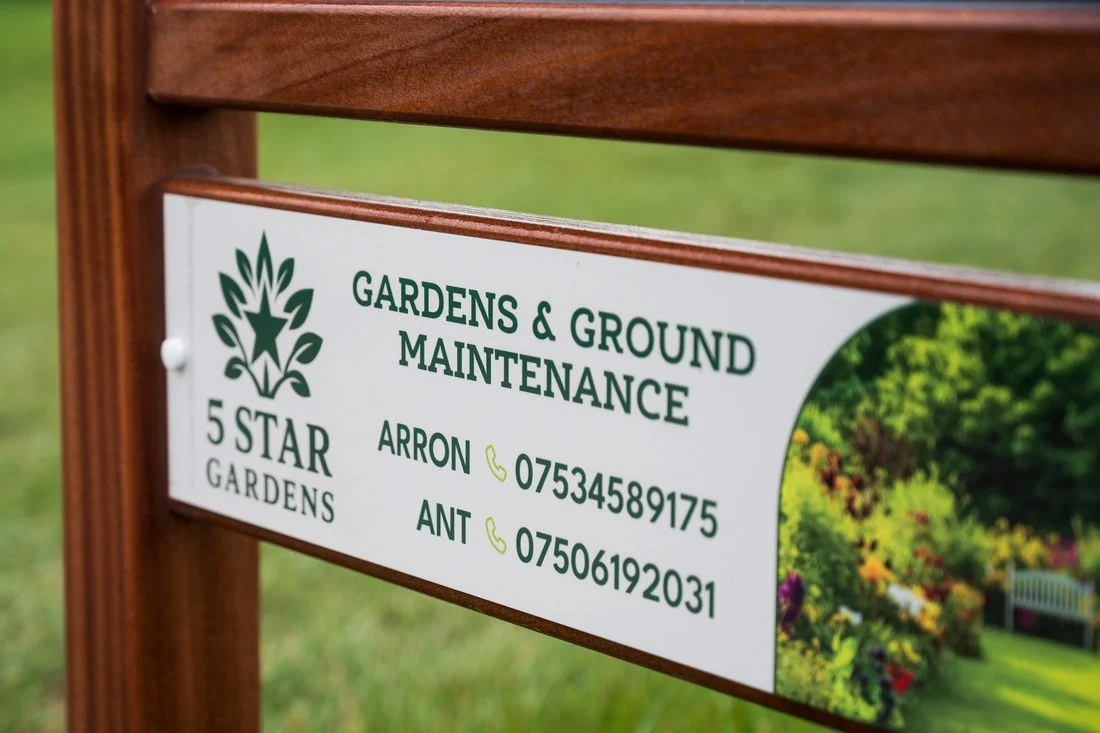 5 Star Gardens sponsor panel installed on a tee sign